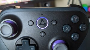 Luna controller connecting to wifi (purple light moving from bottom to top)